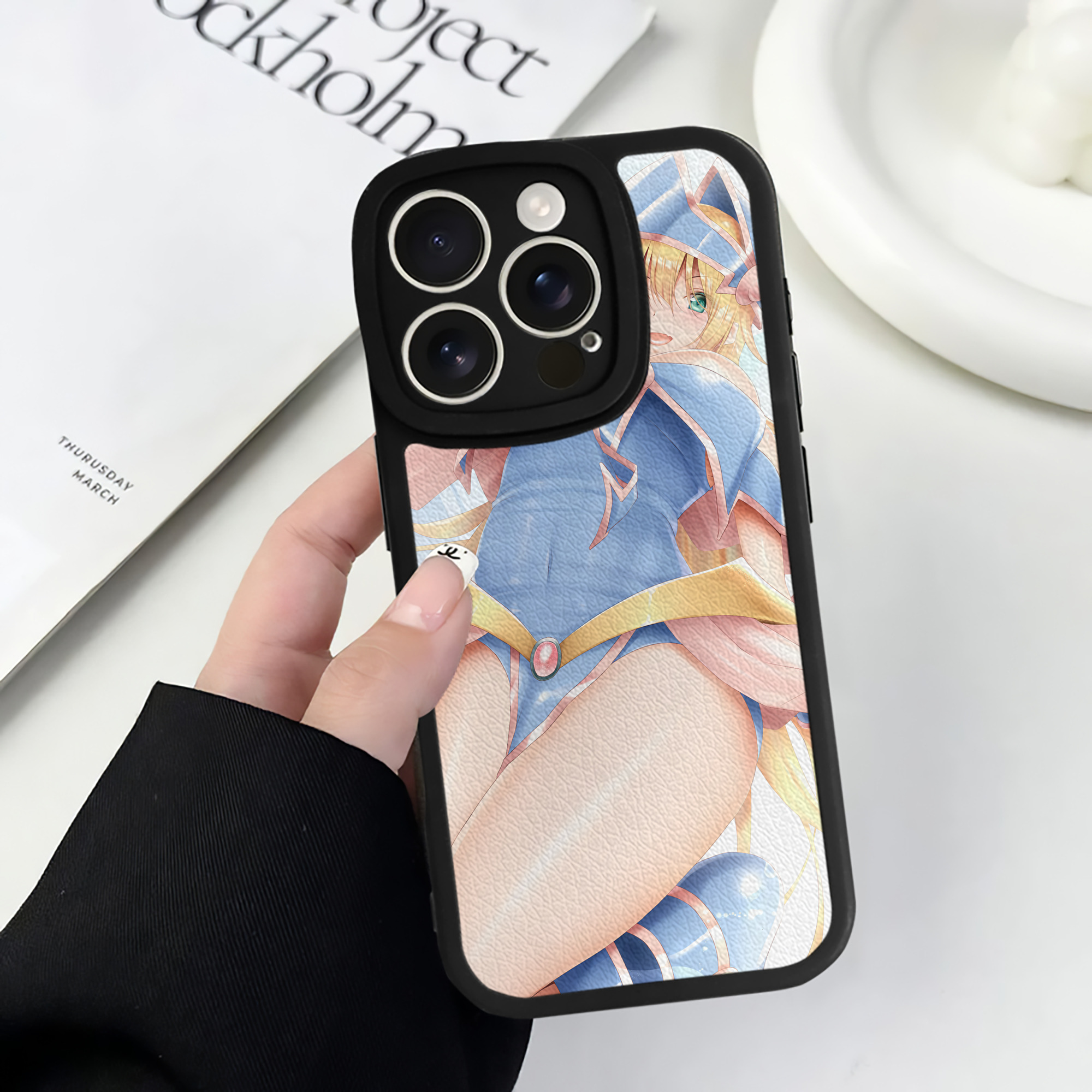 （画像用） 遊☆戯☆王 Yu-Gi-Oh! 【iPhone 16シリーズ対応】シリコンスマホケース（レザー調） 材質：シリコン